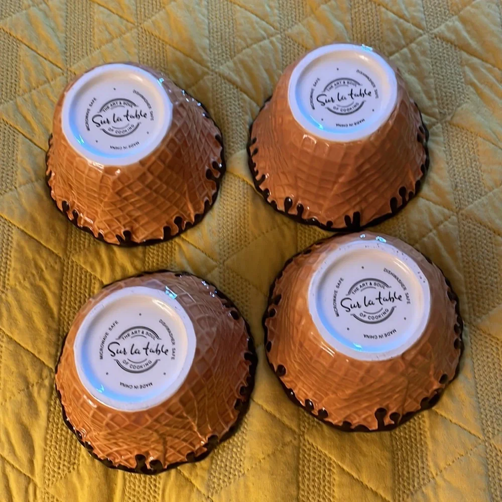 Sur la Table, 4 Piece Set of Waffle Cone Bowls - Picture 4 of 7